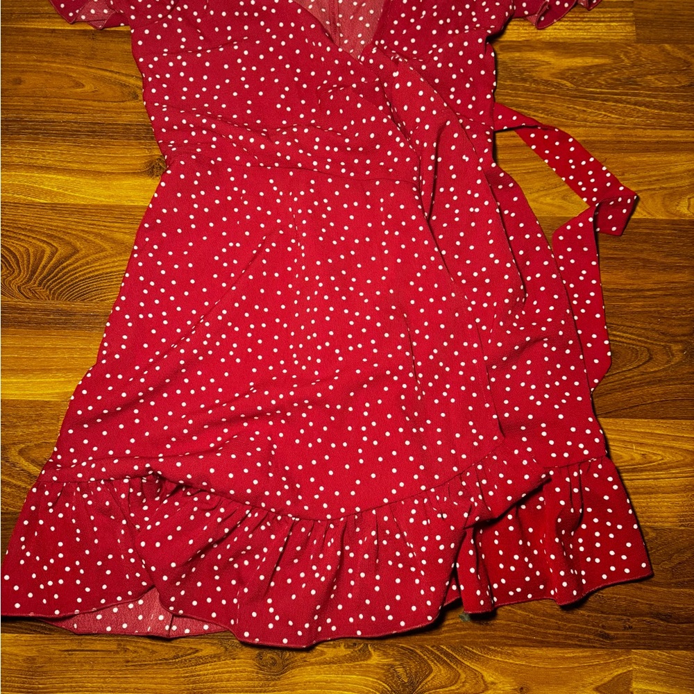 White Polka Dot Short Sleeve Red Ruffle Mini Wrap Dress - Picture 5 of 9